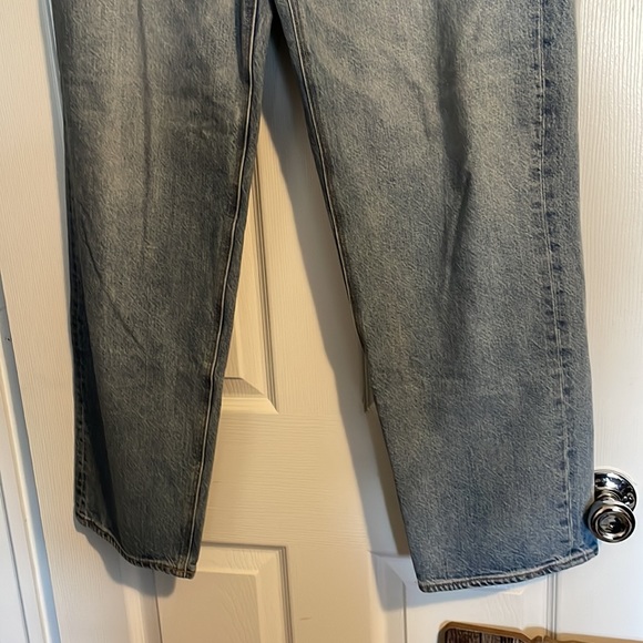 American Eagle women’s baggy style jeans size 12 - Picture 3 of 10